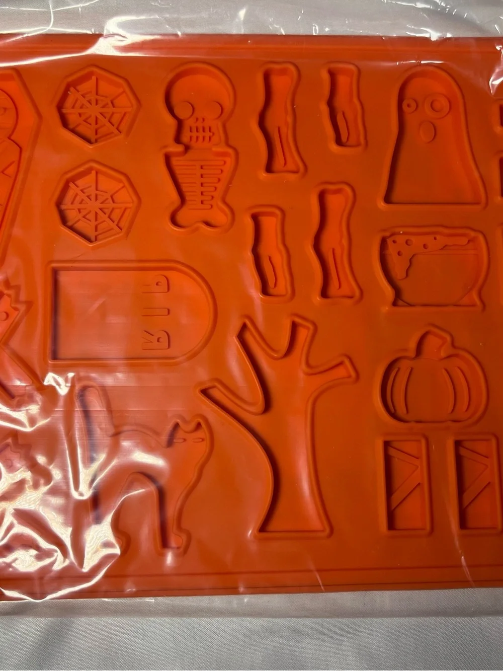 Pampered Chef Silicone Cookie Molds Gingerbread House Christmas Halloween NEW